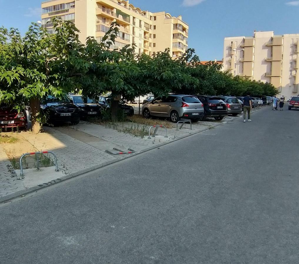 Le Liberte Plage Et Port Saint-Cyprien  Exterior photo